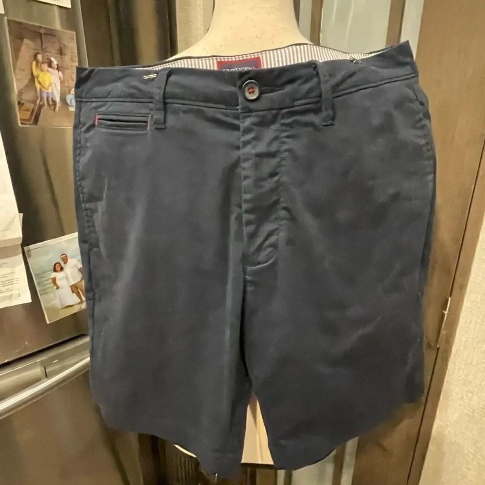 UNTUCKit Shorts 